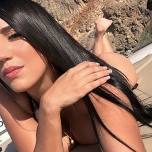 Isabella modelo de compañia en Ibiza Isabella modelo de compañia en Ibiza