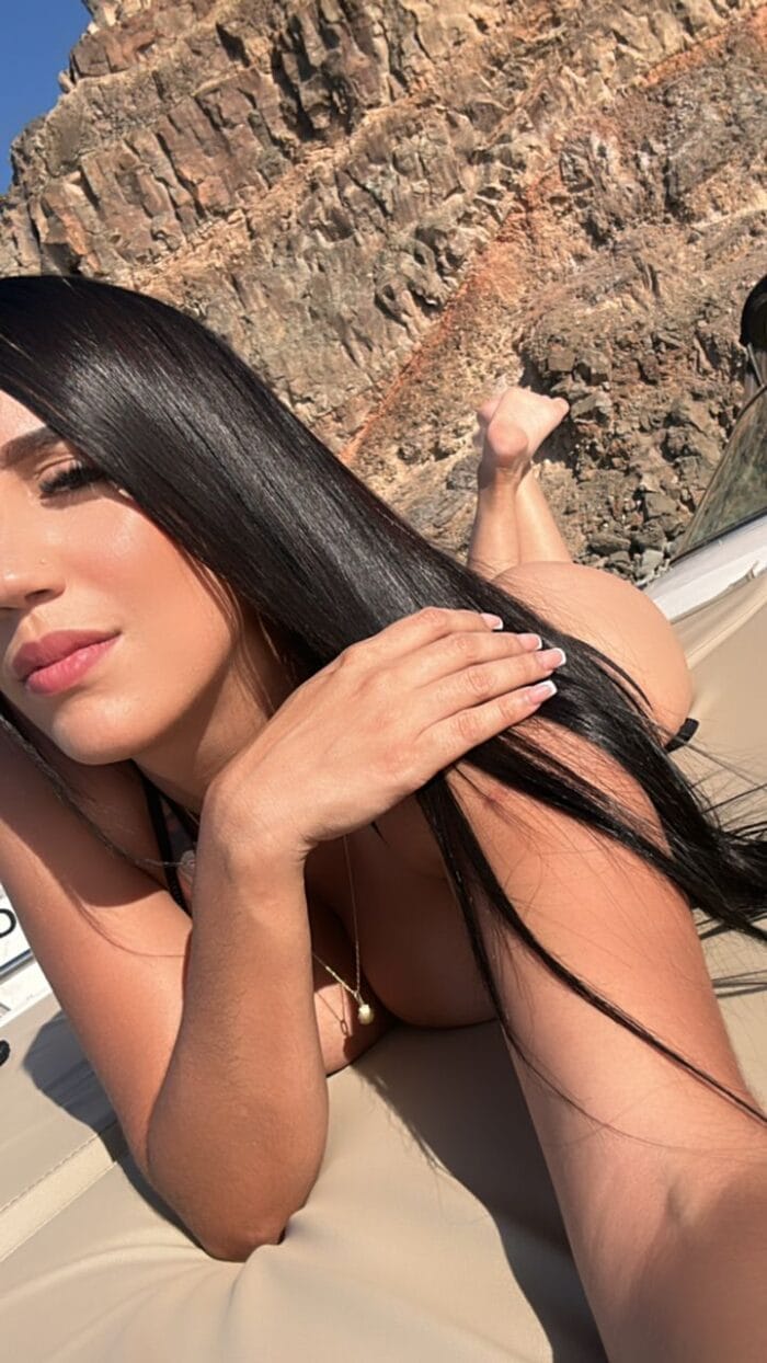 Isabella modelo de compañia en Ibiza Isabella modelo de compañia en Ibiza