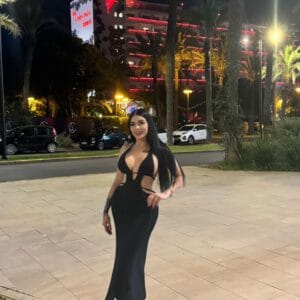 Isabella escort girl à Ibiza (2) Isabella escort girl à Ibiza (2)