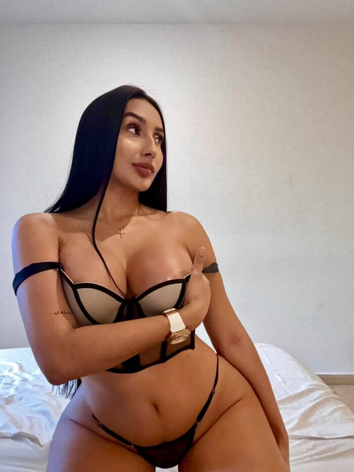 Samanta Escorte de haut niveau à Ibiza Samanta Escorte de haut niveau à Ibiza