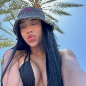 Paula Hostess in Ibiza Paula Hostess in Ibiza