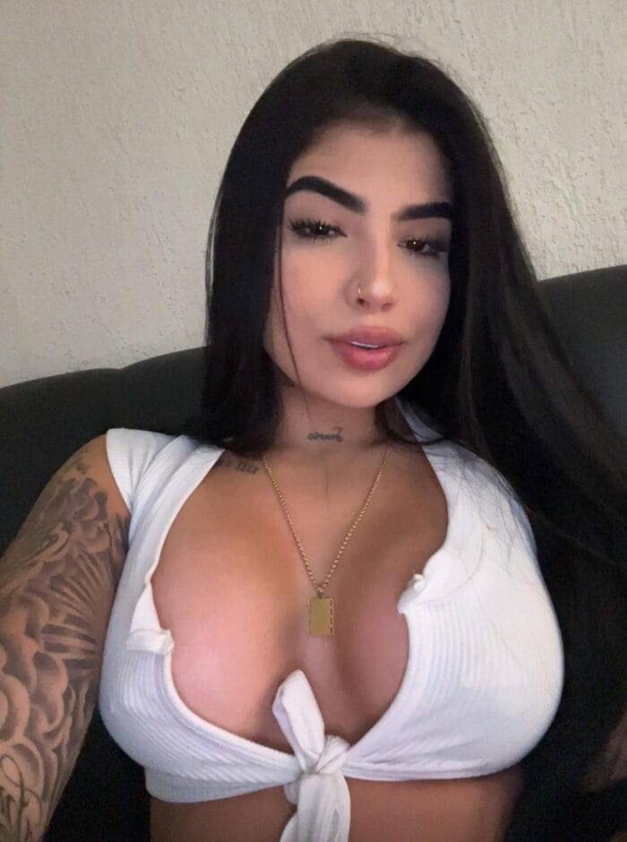 Chloé Escorte de luxe à Ibiza Chloé Escorte de luxe à Ibiza