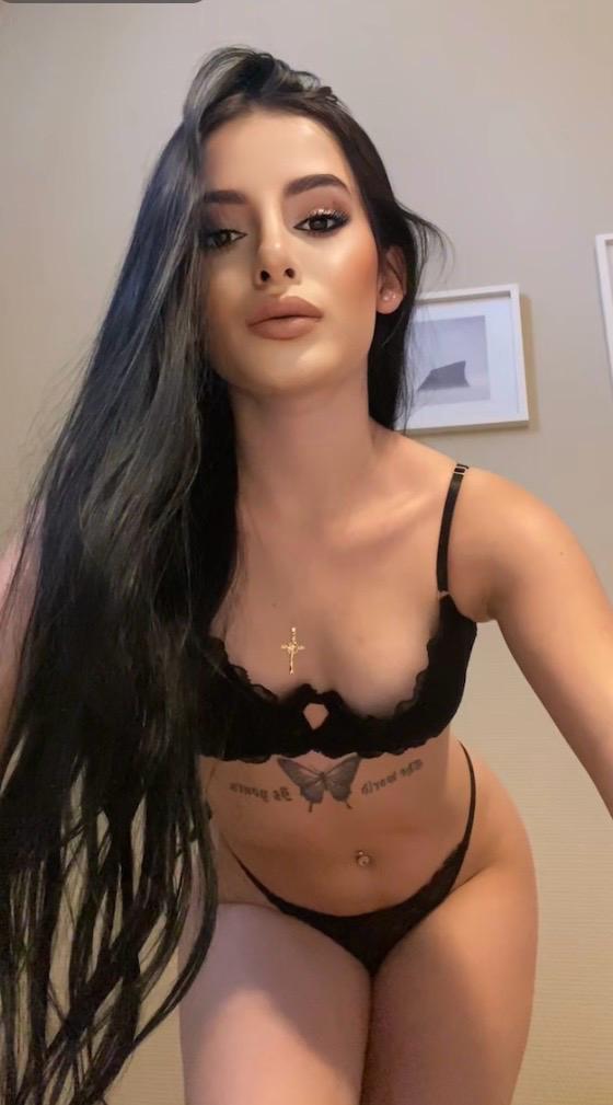 Megan puttana di alto livello a Ibiza Megan puttana di alto livello a Ibiza